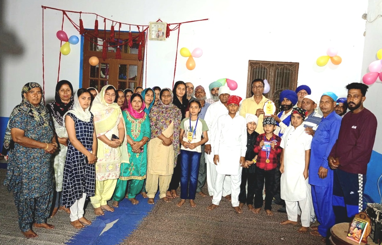 ਮਰਦਾਂ ਅਤੇ ਔਰਤਾਂ ਨੂੰ ਬਰਾਬਰ ਦੇ ਹੱਕ ਦਿਵਾਉਣ ਵਾਲੇ ਬਾਬਾ ਸਾਹਿਬ ਡਾ ਅੰਬੇਡਕਰ ਜੀ ਸਨ  - ਮਨੋਹਰ ਕਮਾਮ       